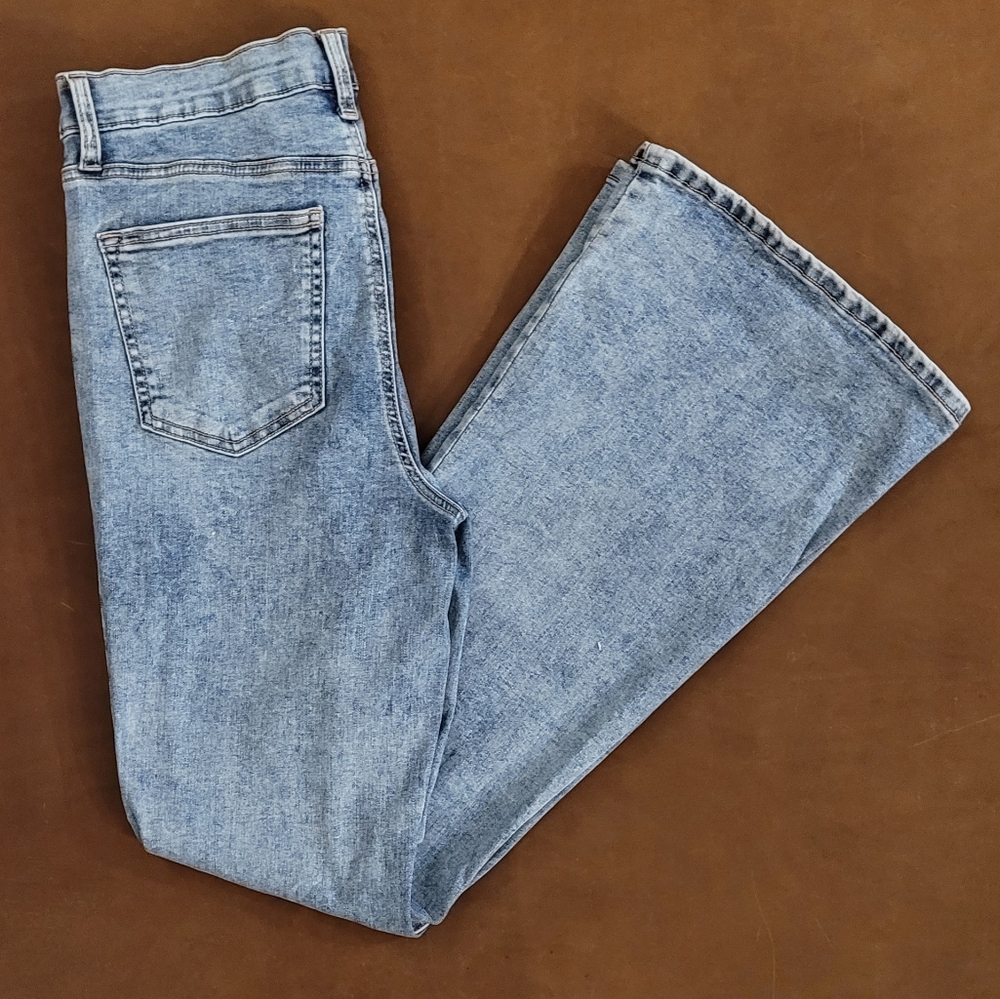 Celebrity Pink High Rise Destructed Flare Jeans Size 11x30